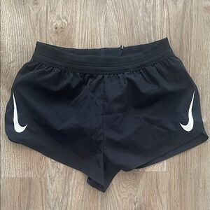 NWOT Nike Aeroswift running shorts